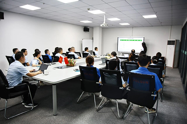 沃尔兴召开2026年上半年工作总结会暨《四渡》主题团建活动